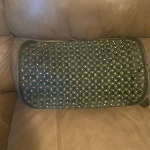 Wooden bead breathable strong flexible lumbar support